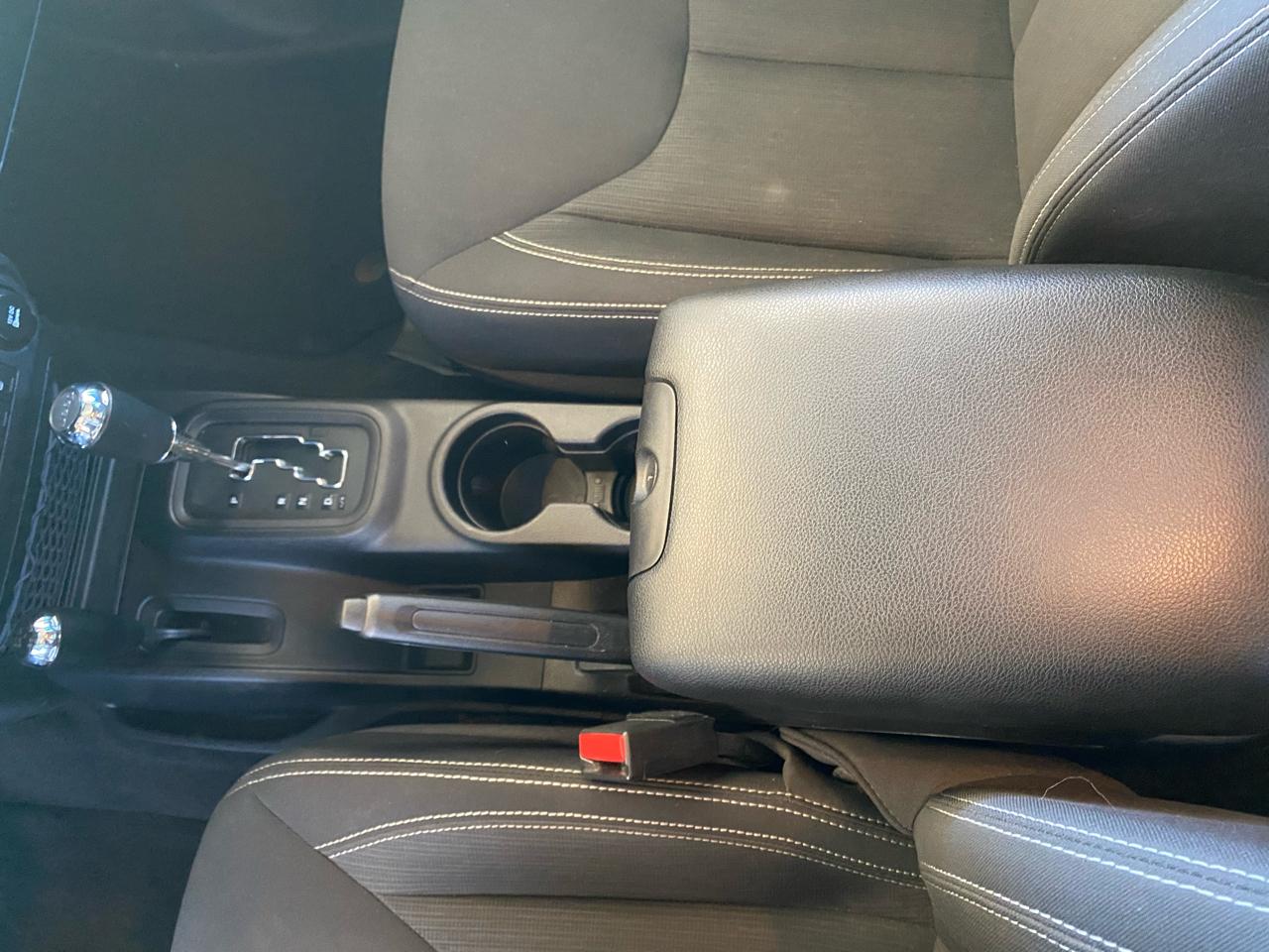 Jeep Wrangler Unlimited 4WD 4dr Rubicon 2015