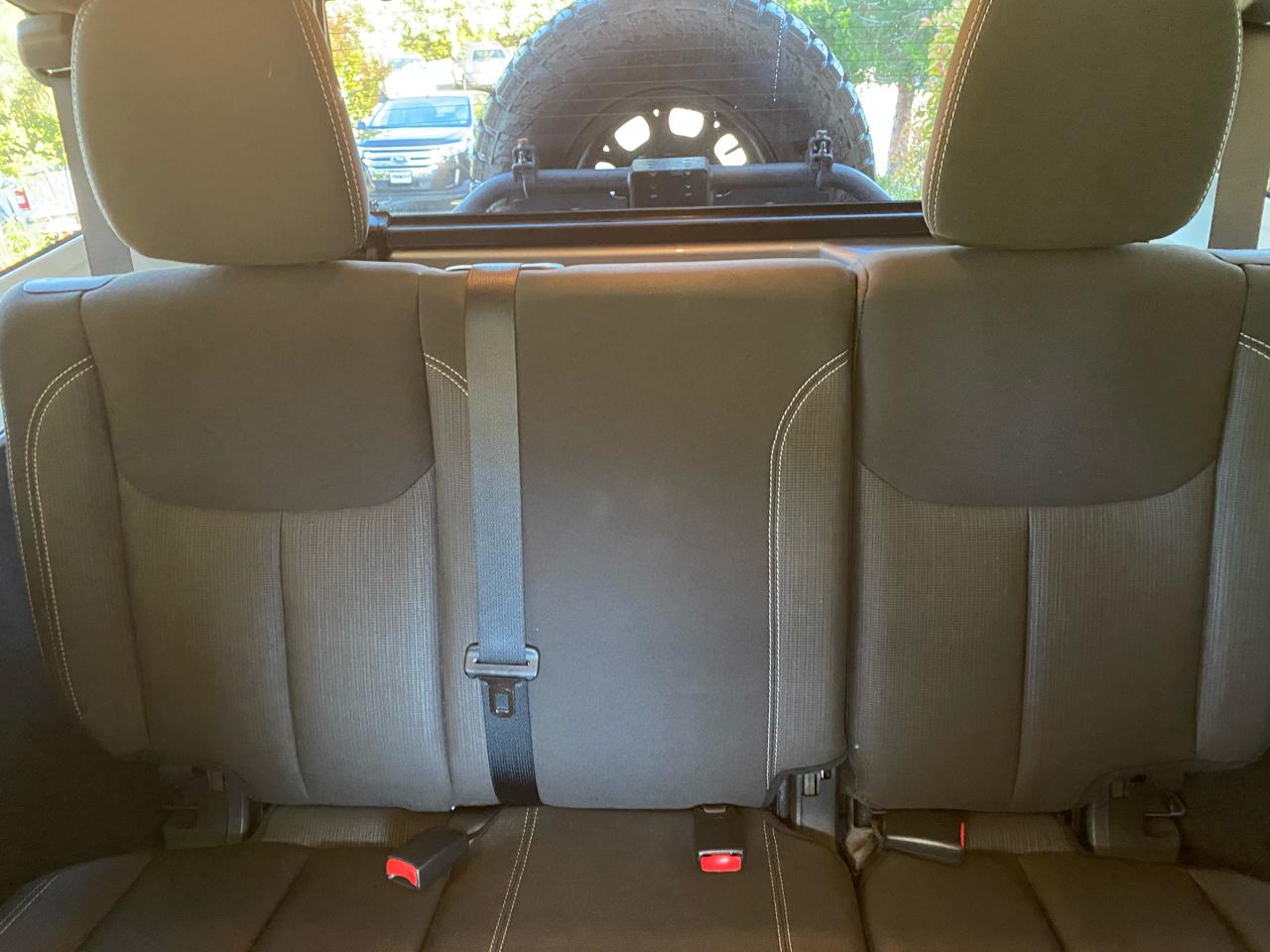 Jeep Wrangler Unlimited 4WD 4dr Rubicon 2015