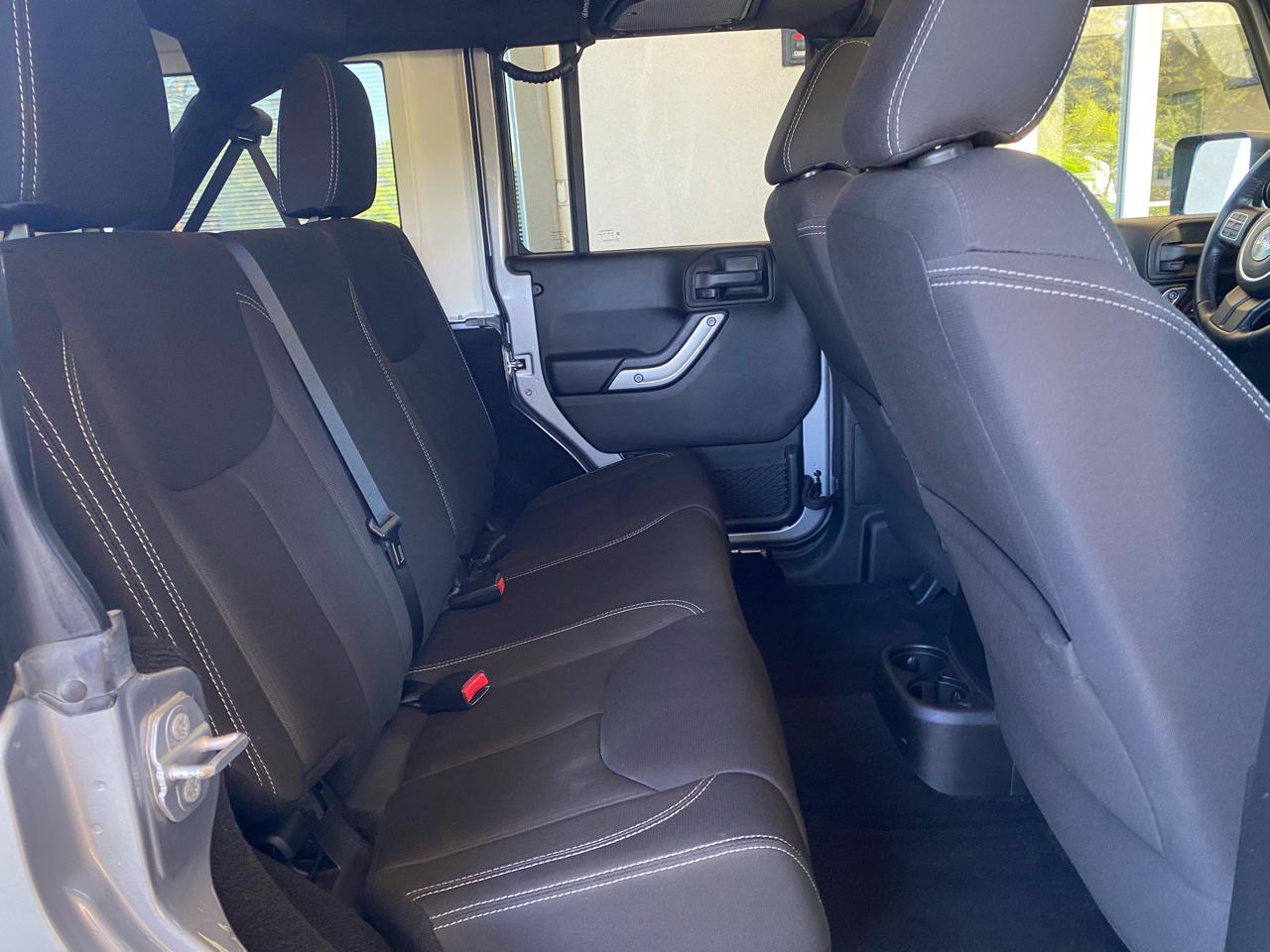 Jeep Wrangler Unlimited 4WD 4dr Rubicon 2015