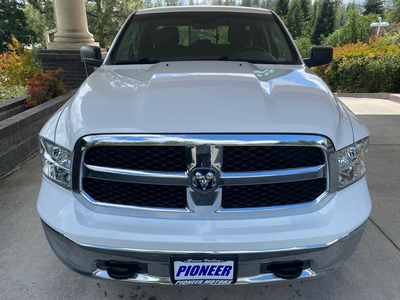 RAM 1500 Classic SLT 4x4 Quad Cab 6'4" Box 2019