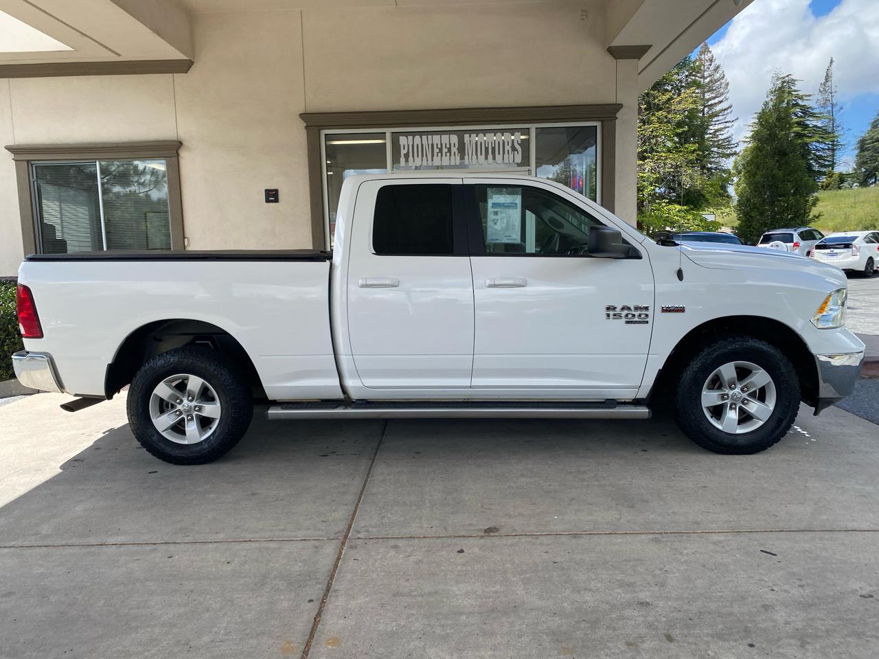 RAM 1500 Classic SLT 4x4 Quad Cab 6'4" Box 2019