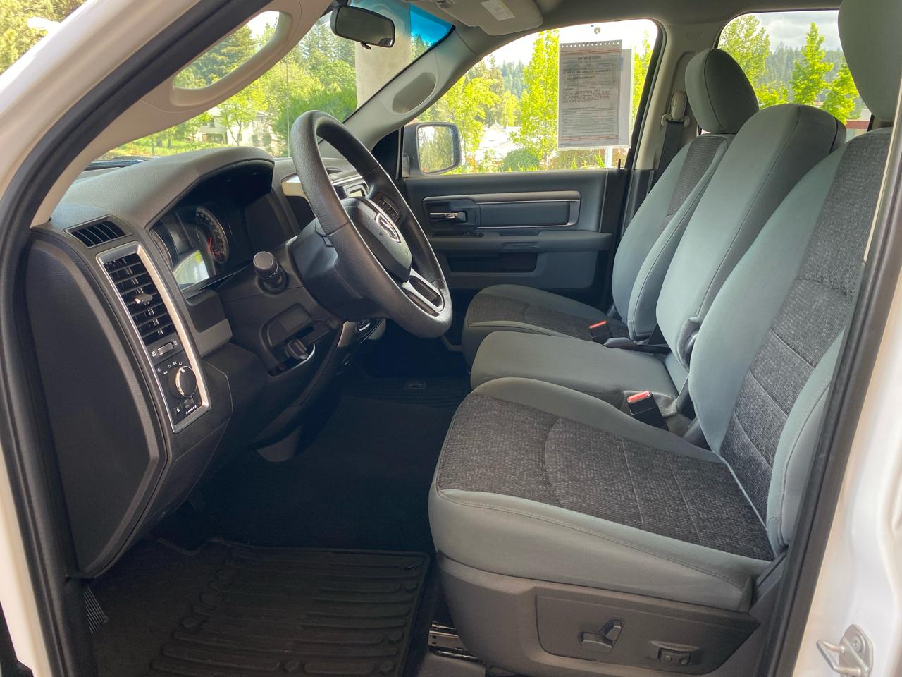 RAM 1500 Classic SLT 4x4 Quad Cab 6'4" Box 2019