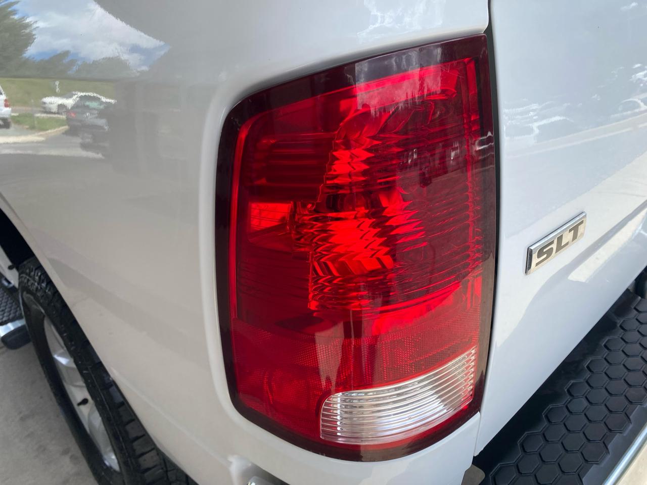 RAM 1500 Classic SLT 4x4 Quad Cab 6'4" Box 2019