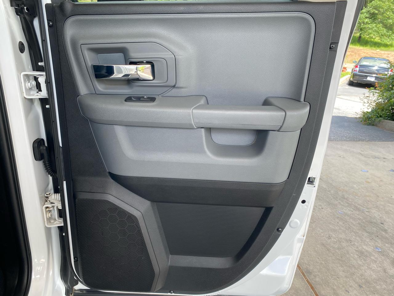 RAM 1500 Classic SLT 4x4 Quad Cab 6'4" Box 2019