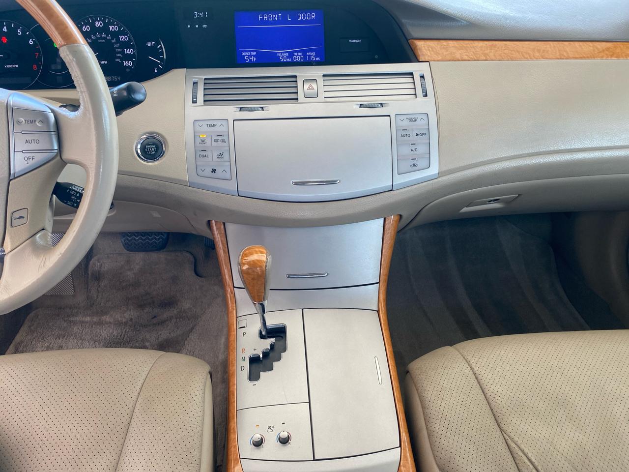 Toyota Avalon  2005