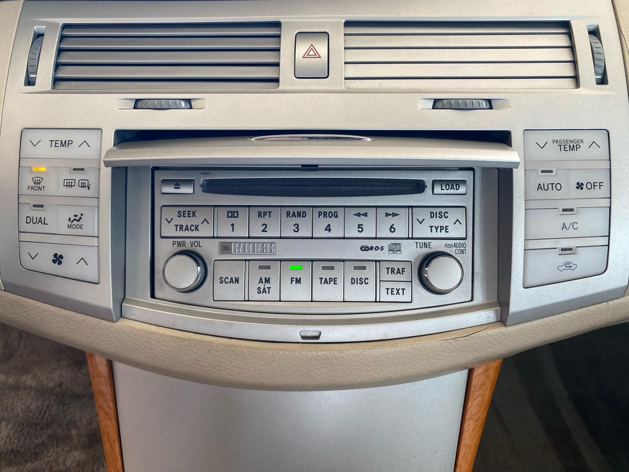 Toyota Avalon  2005