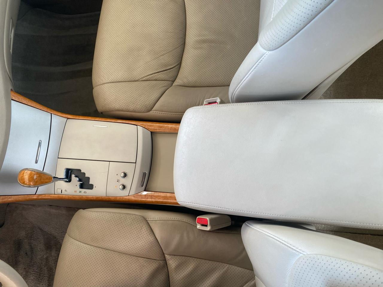 Toyota Avalon  2005
