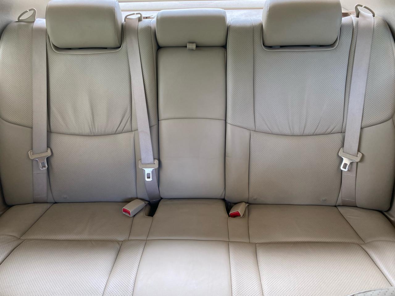 Toyota Avalon  2005