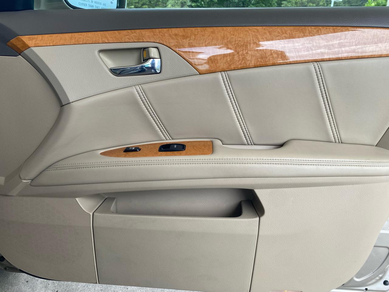Toyota Avalon  2005