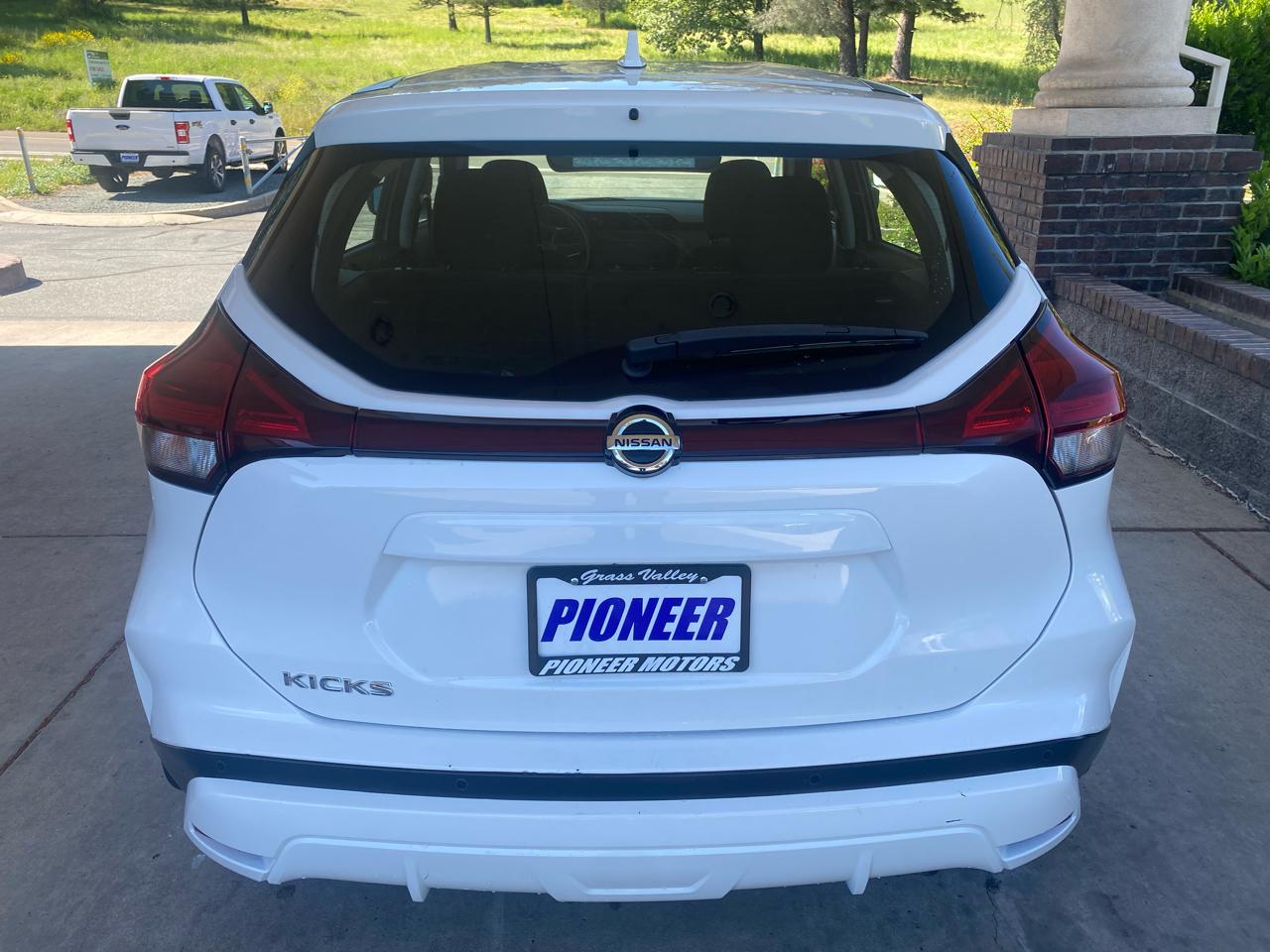 Nissan Kicks S FWD 2021