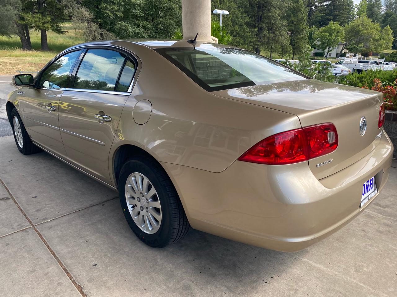 Buick Lucerne 4dr Sdn CX 2006