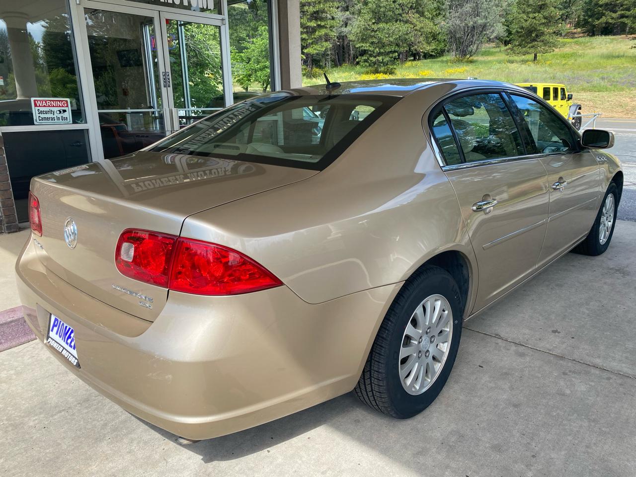 Buick Lucerne 4dr Sdn CX 2006