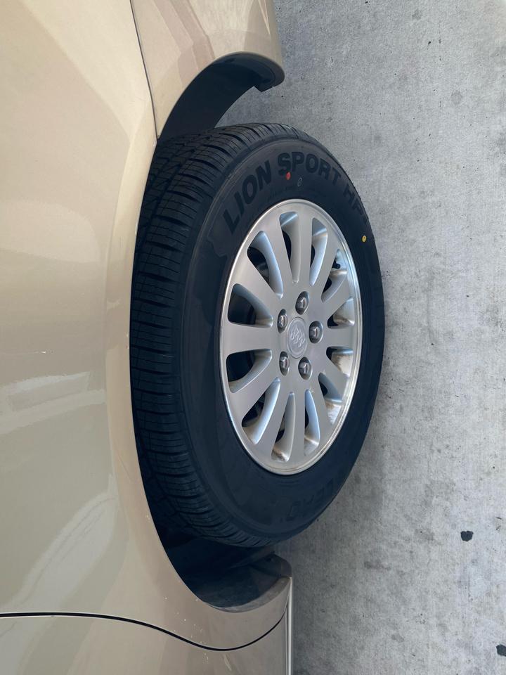Buick Lucerne 4dr Sdn CX 2006