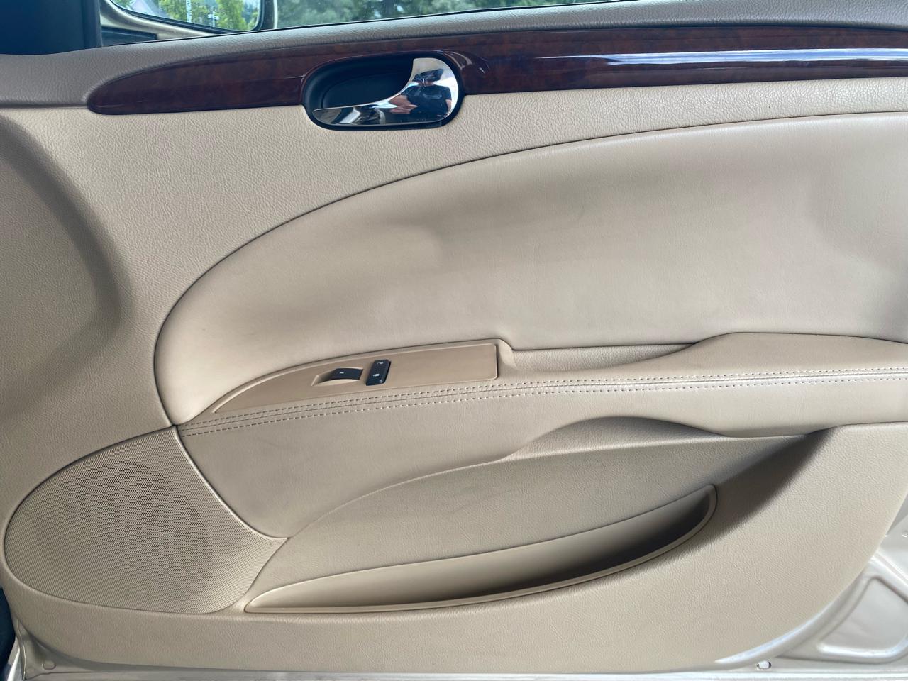 Buick Lucerne 4dr Sdn CX 2006