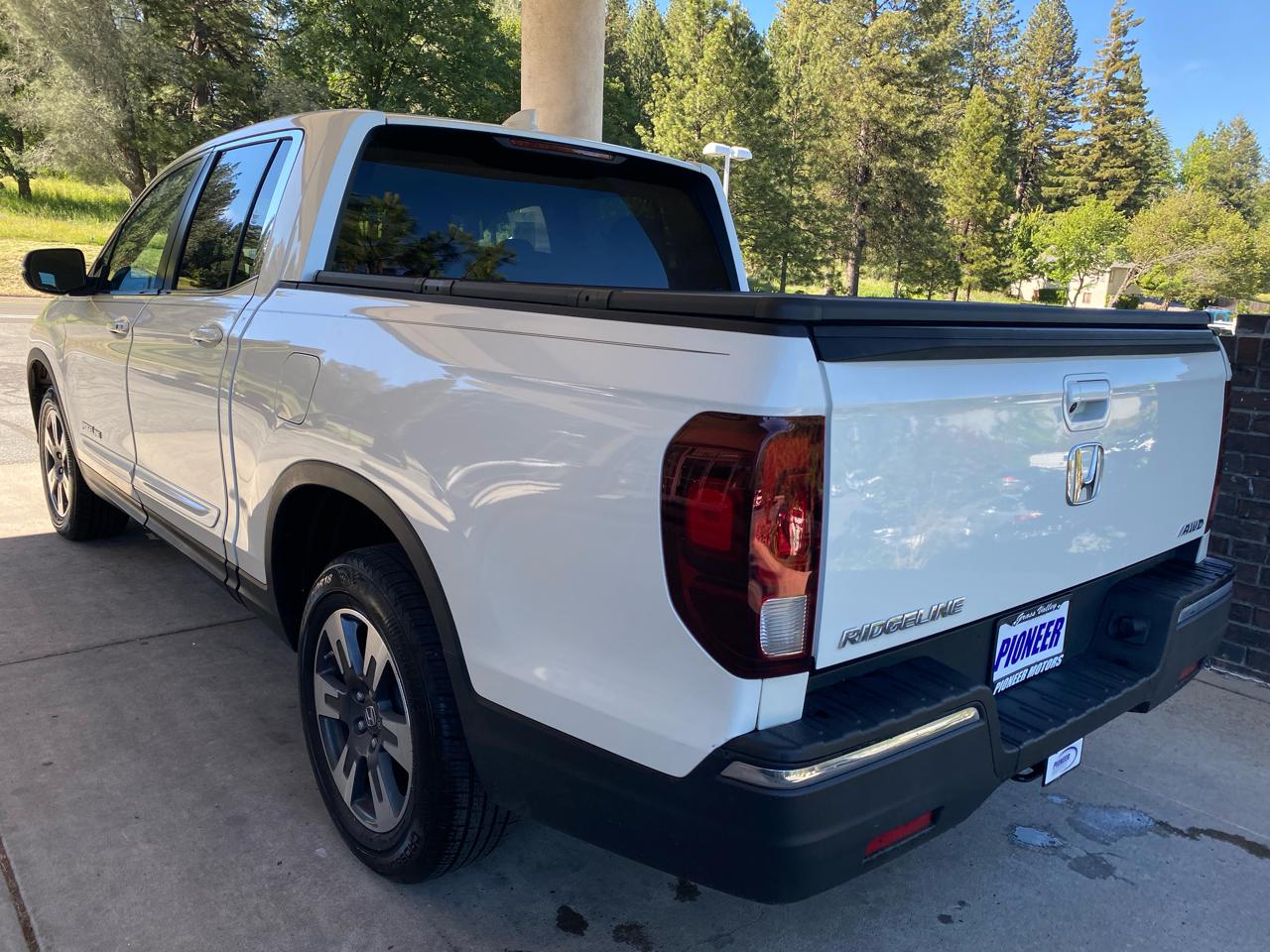 Honda Ridgeline RTL 4x4 Crew Cab 5.3' Bed 2017