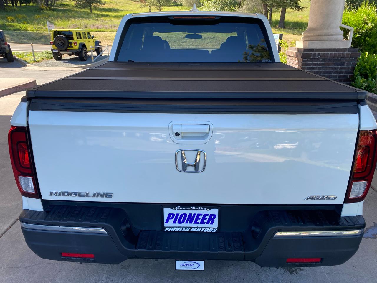 Honda Ridgeline RTL 4x4 Crew Cab 5.3' Bed 2017