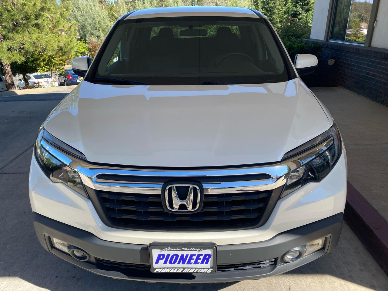 Honda Ridgeline RTL 4x4 Crew Cab 5.3' Bed 2017