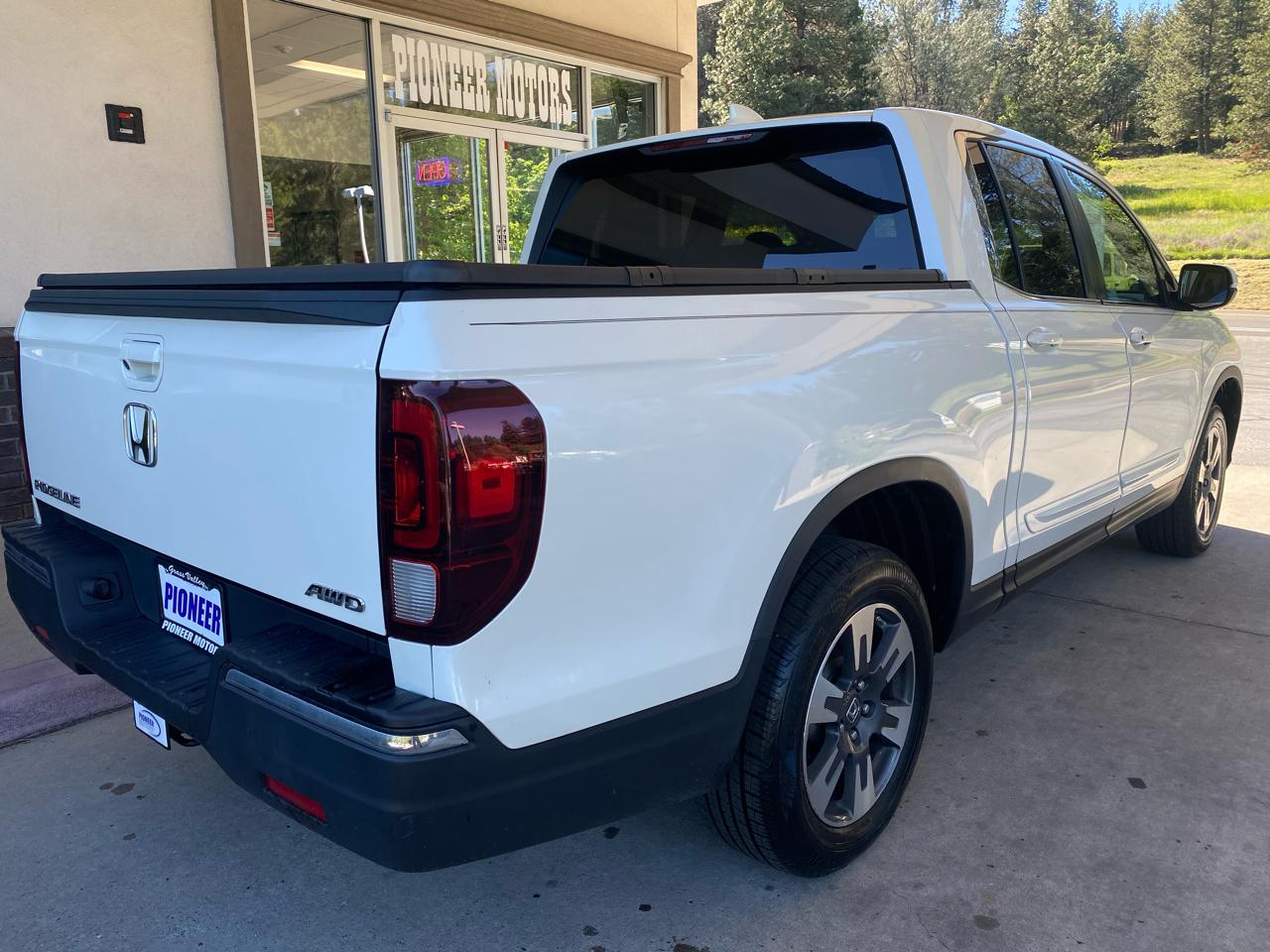 Honda Ridgeline RTL 4x4 Crew Cab 5.3' Bed 2017