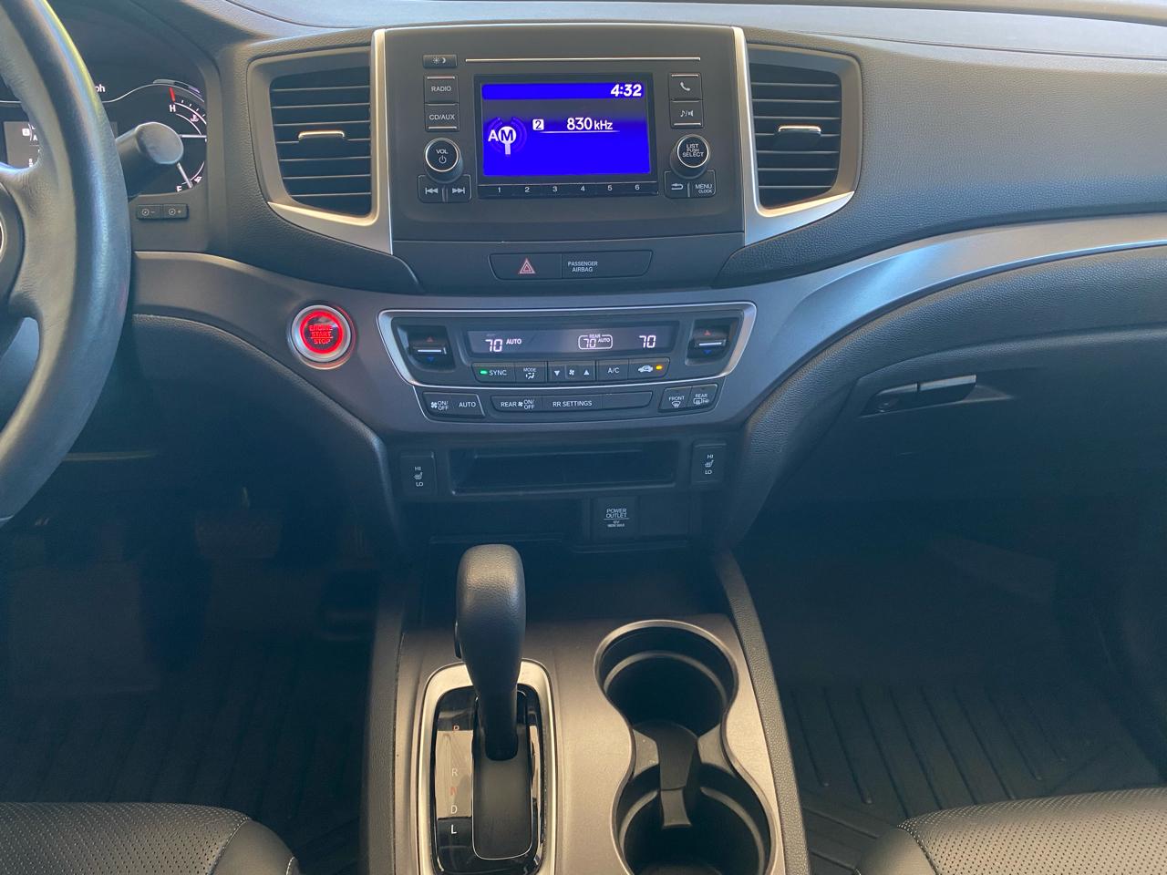 Honda Ridgeline RTL 4x4 Crew Cab 5.3' Bed 2017
