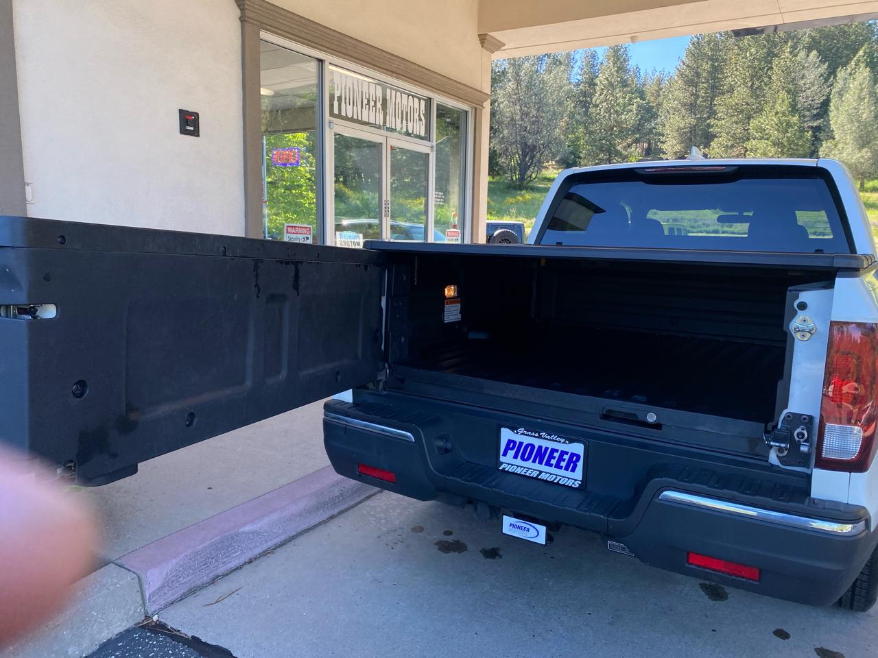 Honda Ridgeline RTL 4x4 Crew Cab 5.3' Bed 2017
