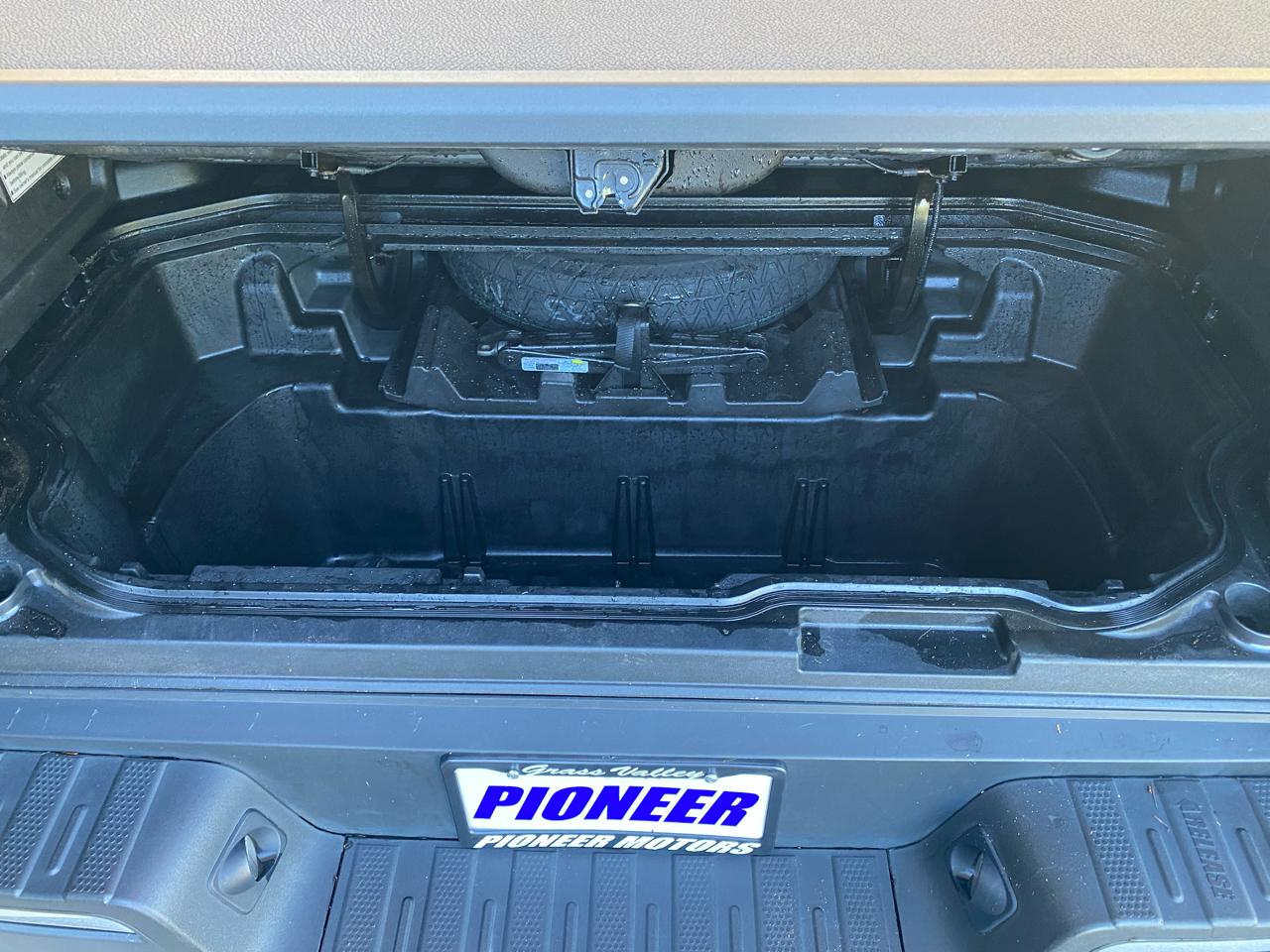 Honda Ridgeline RTL 4x4 Crew Cab 5.3' Bed 2017