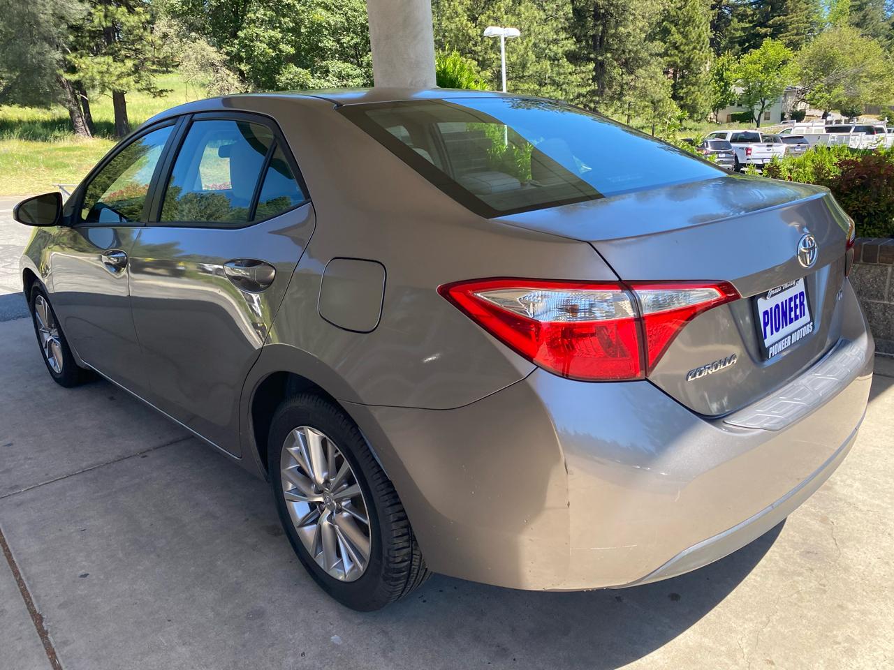 Toyota Corolla  2015