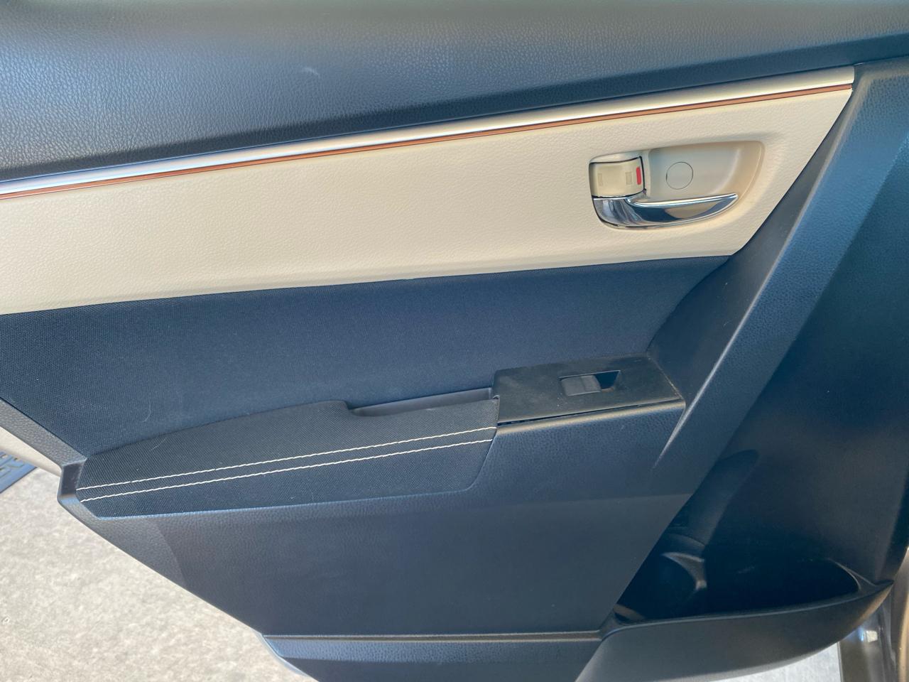 Toyota Corolla  2015