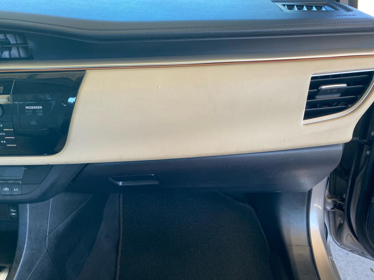 Toyota Corolla  2015
