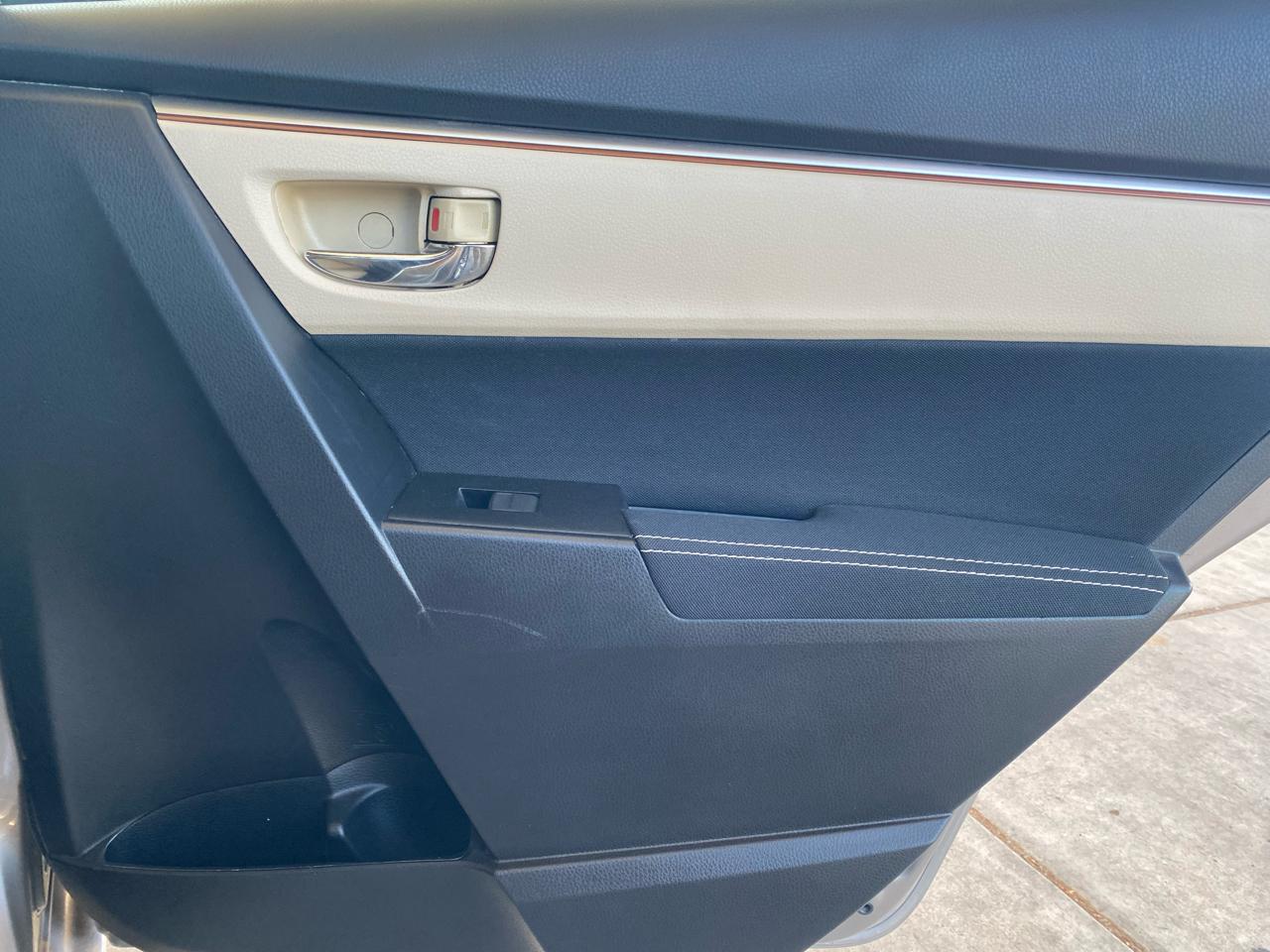 Toyota Corolla  2015