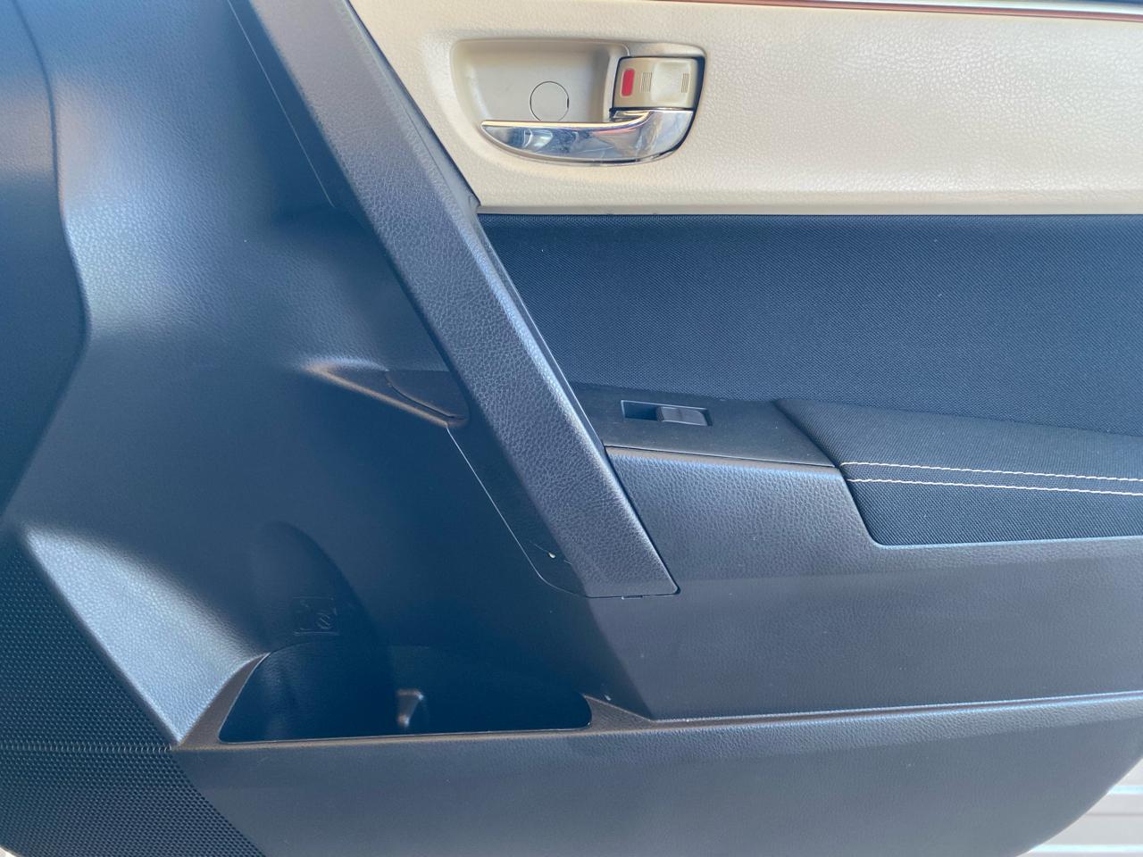 Toyota Corolla  2015