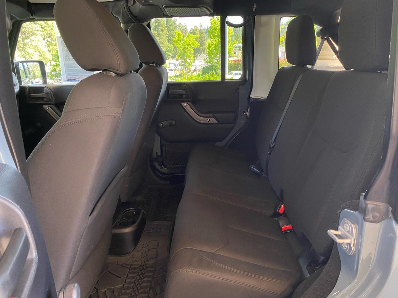Jeep Wrangler Unlimited 4WD 4dr Willys Wheeler 2015