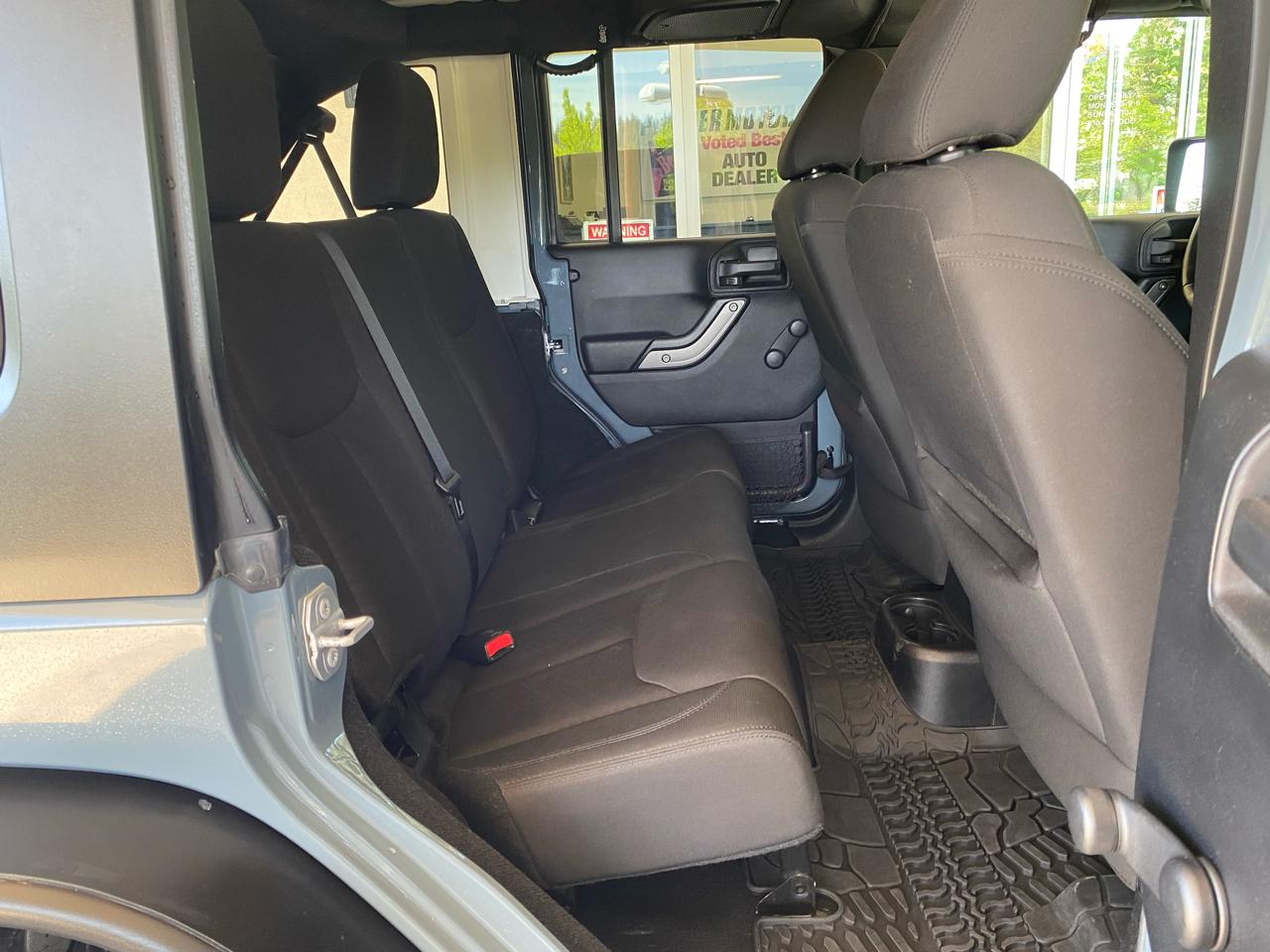 Jeep Wrangler Unlimited 4WD 4dr Willys Wheeler 2015