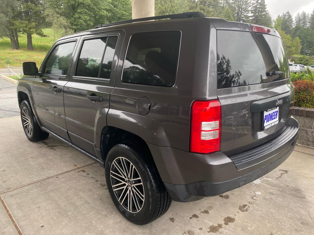 Jeep Patriot FWD 4dr Sport 2016