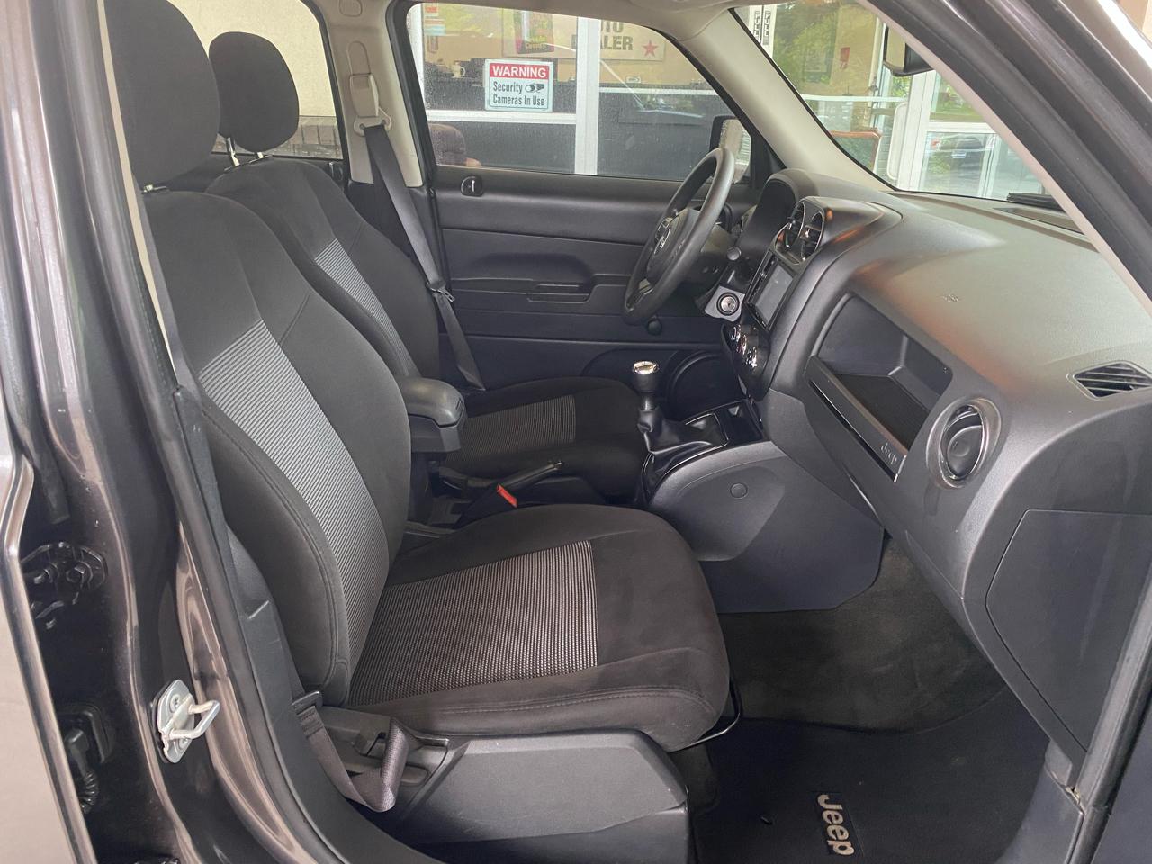 Jeep Patriot FWD 4dr Sport 2016
