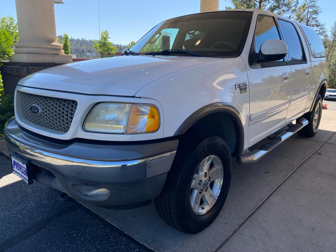 Ford F-150 SuperCrew 139" XLT 4WD 2003