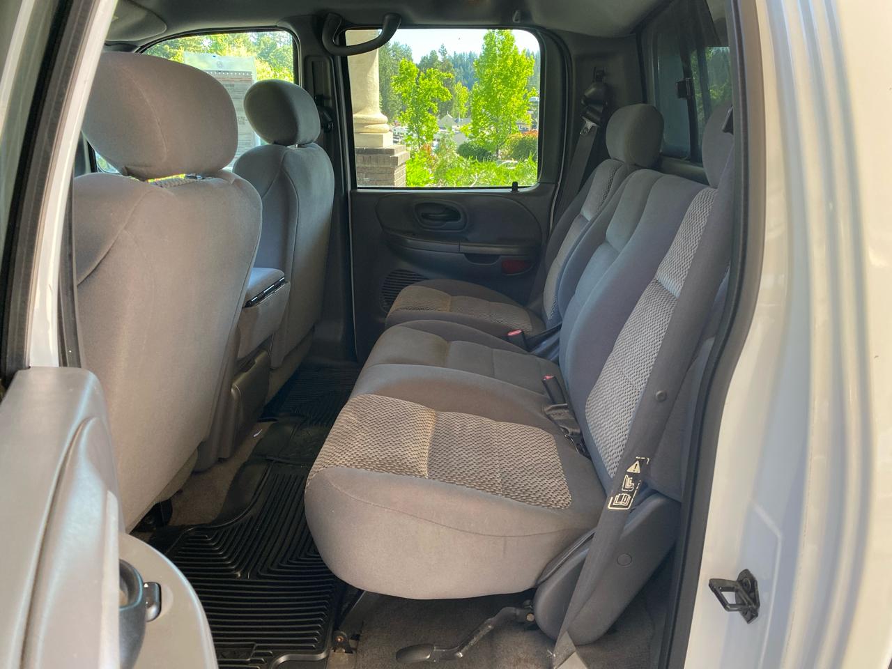 Ford F-150 SuperCrew 139" XLT 4WD 2003