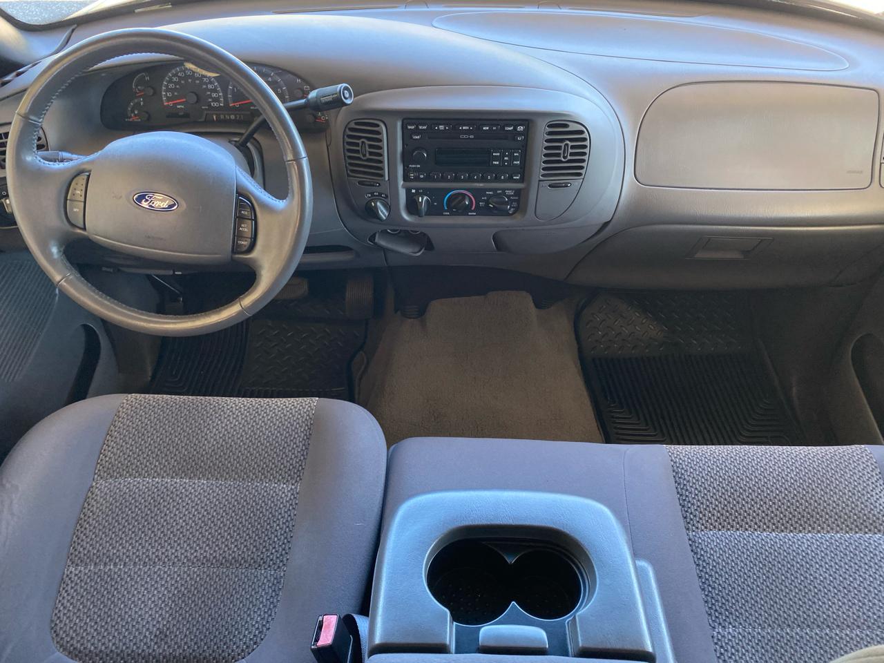 Ford F-150 SuperCrew 139" XLT 4WD 2003