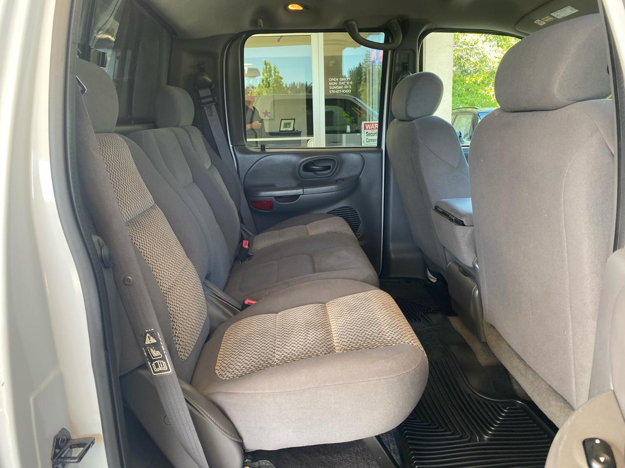 Ford F-150 SuperCrew 139" XLT 4WD 2003
