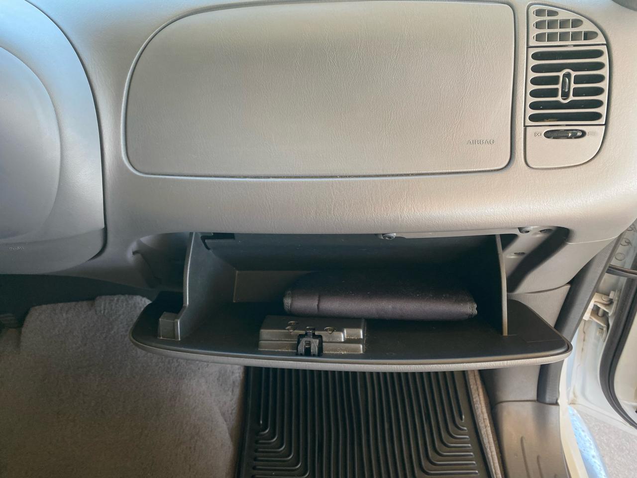 Ford F-150 SuperCrew 139" XLT 4WD 2003