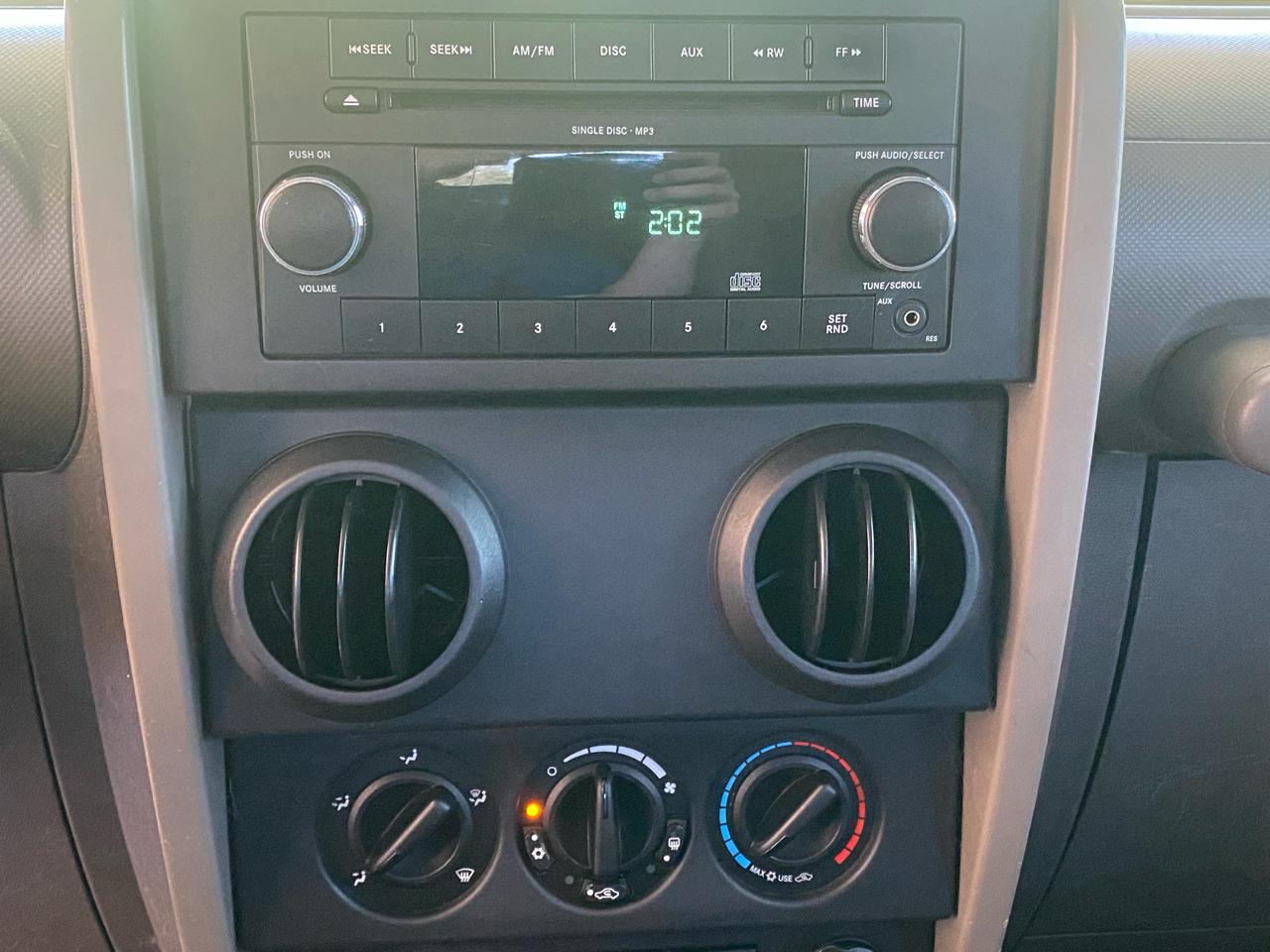 Jeep Wrangler Unlimited 4WD 4dr X 2009
