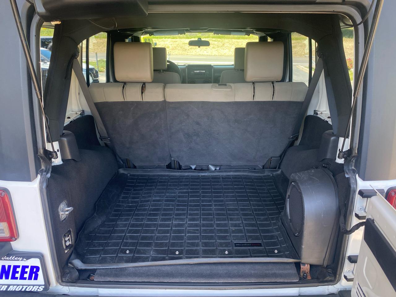 Jeep Wrangler Unlimited 4WD 4dr X 2009