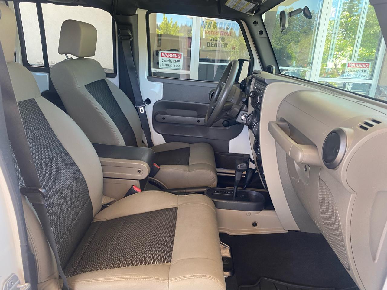 Jeep Wrangler Unlimited 4WD 4dr X 2009