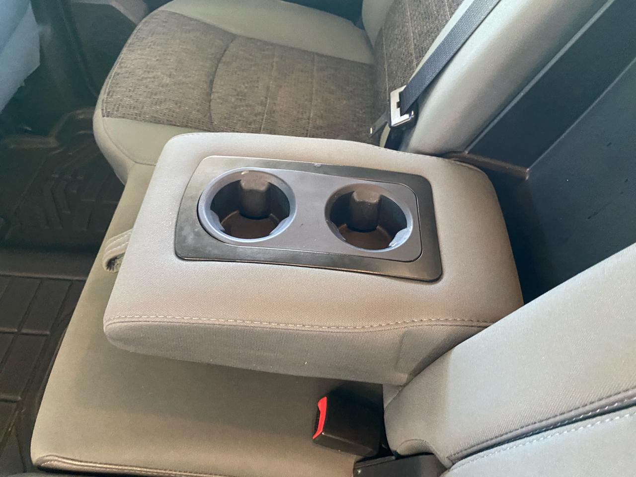 RAM 1500 Big Horn 4x4 Crew Cab 5'7" Box 2017