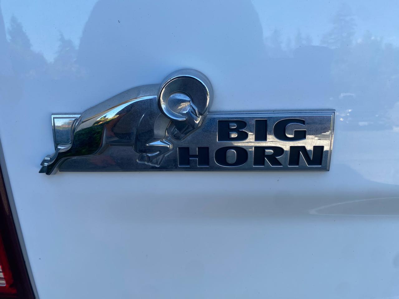 RAM 1500 Big Horn 4x4 Crew Cab 5'7" Box 2017
