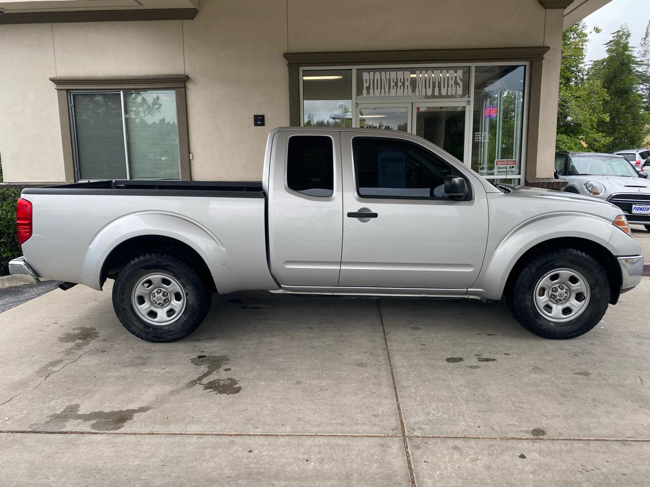 Nissan Frontier 2WD King Cab I4 Auto SE 2009
