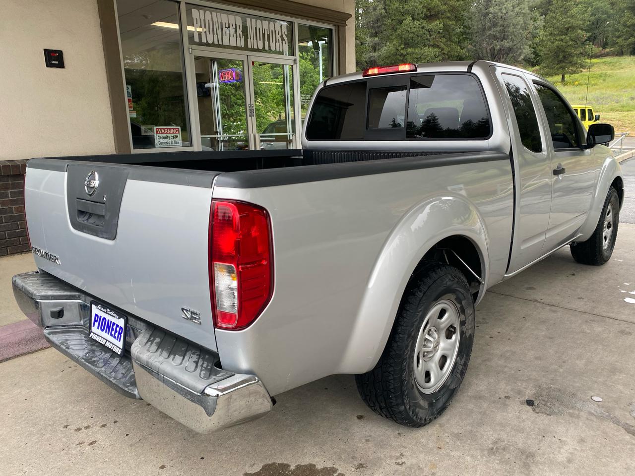 Nissan Frontier 2WD King Cab I4 Auto SE 2009