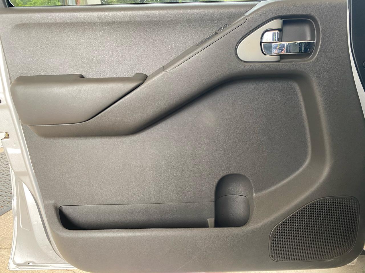 Nissan Frontier 2WD King Cab I4 Auto SE 2009