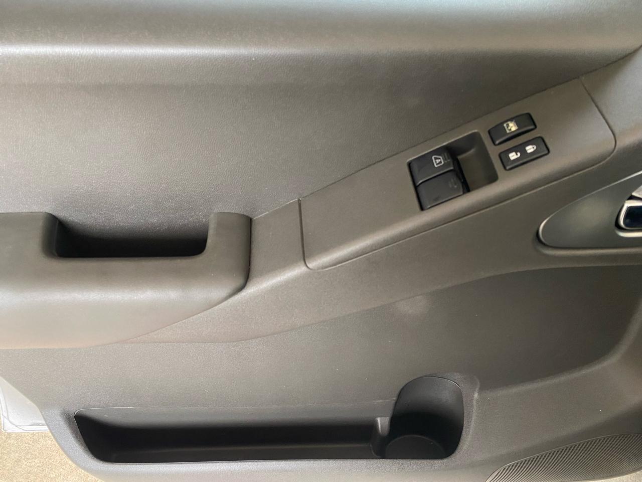 Nissan Frontier 2WD King Cab I4 Auto SE 2009