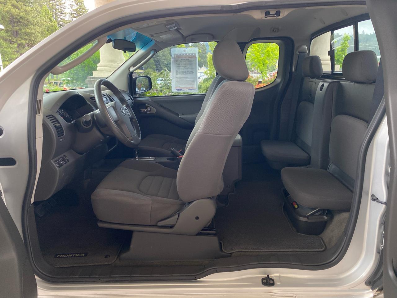 Nissan Frontier 2WD King Cab I4 Auto SE 2009