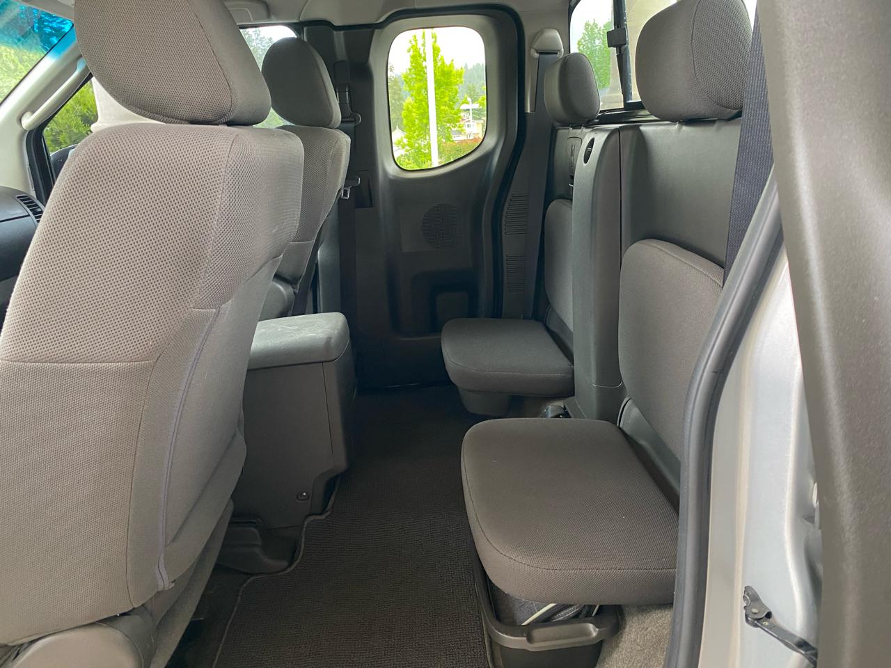 Nissan Frontier 2WD King Cab I4 Auto SE 2009